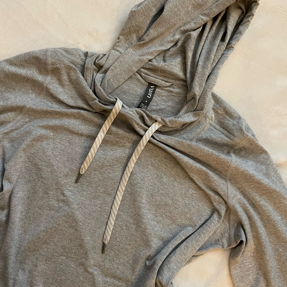 Vuori Heather Gray Drawstring Pullover Hoodie